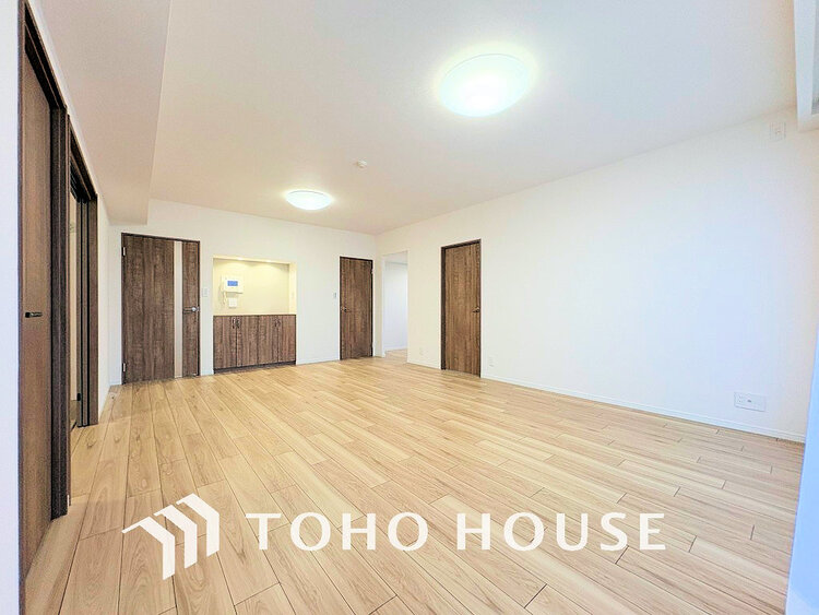 内装 ゆったりとくつろげる上質なリビングダイニングは、あなたの暮らしに価値のある時間を演出してくれます