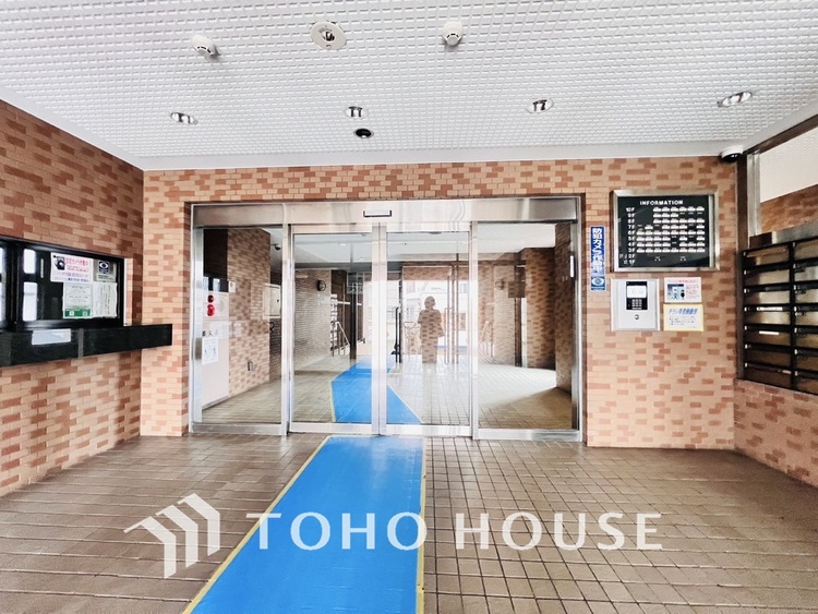 エントランス 手入れの行き届いたエントランス