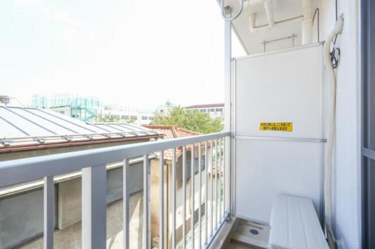 バルコニー ホット一息つきたいときに望むこの眺望。リラックスできる空間になりますね！