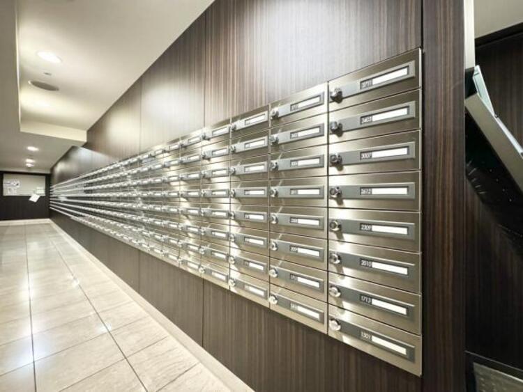 その他 一住戸ごとに設置されておりダイアル付きの為防犯面でも安心です。