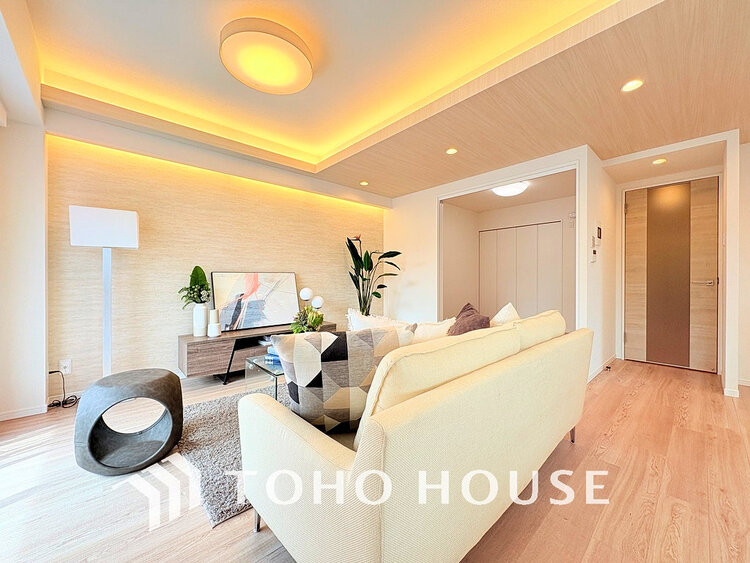 内装 上質な時間を育む暮らしのメインステージ。寛ぎとコミュニケーションを育む居心地のよい場所