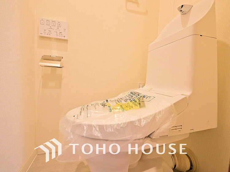 トイレ トイレには快適な温水洗浄便座付
