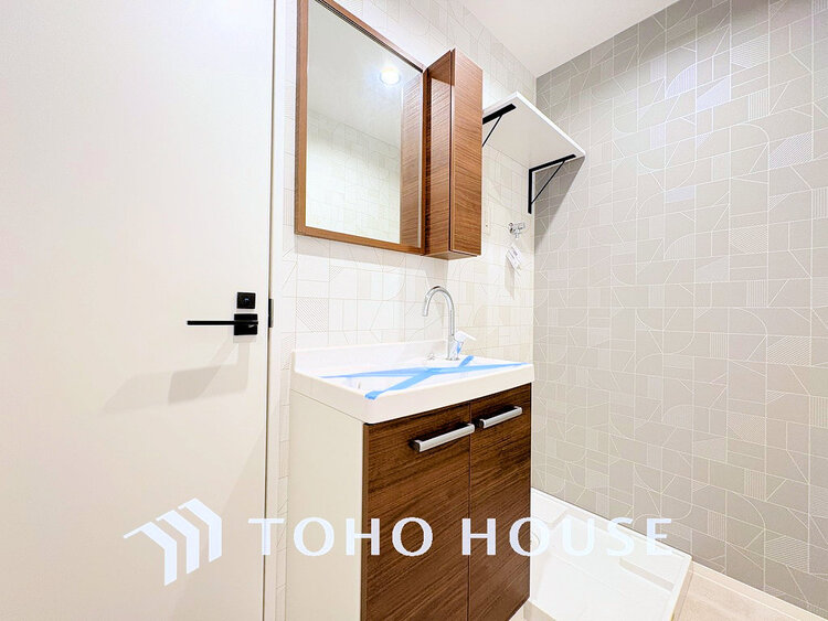 洗面 清潔感のある洗面室で朝の身支度を