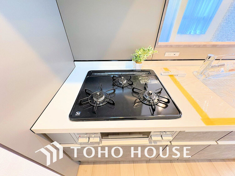 その他 3口ガスコンロでお料理のスピードもUP。効率よくお料理できますね