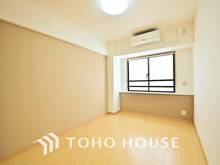 内装 シンプルですっきりとした室内は飽きのこない居心地の良い雰囲気