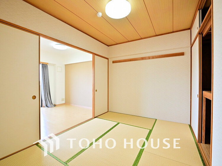 内装 客間はもちろん、個人のスペースにも使える和室