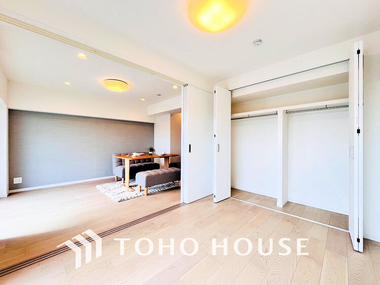 内装 家具の配置のし易い室内です。趣味の部屋としても充分な広さです