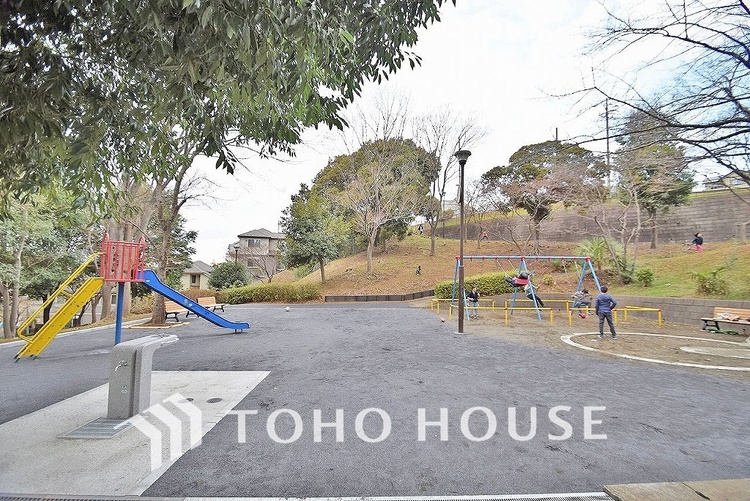 周辺 荏子田朝日公園　距離550m