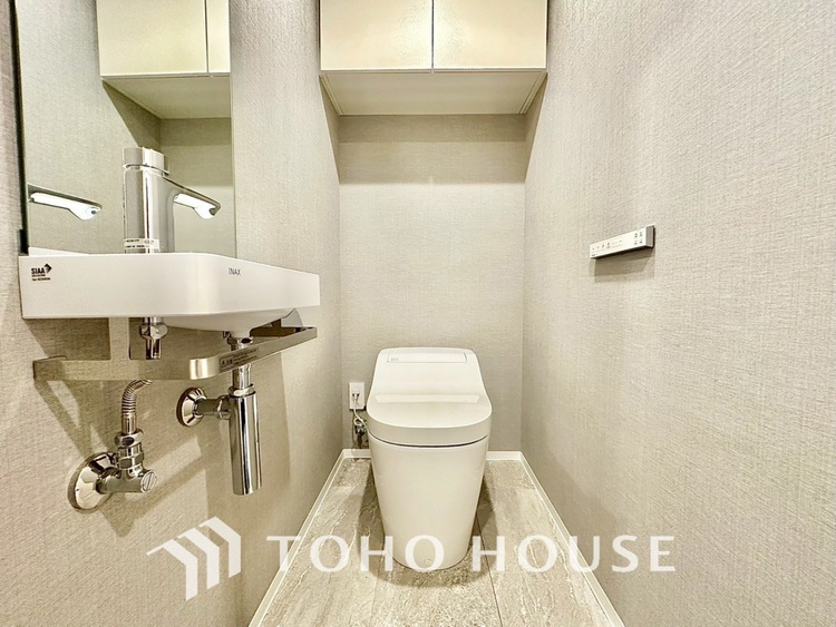 トイレ 【TOILET】◆快適◆な生活に不可欠。節水型の高性能トイレを新設。