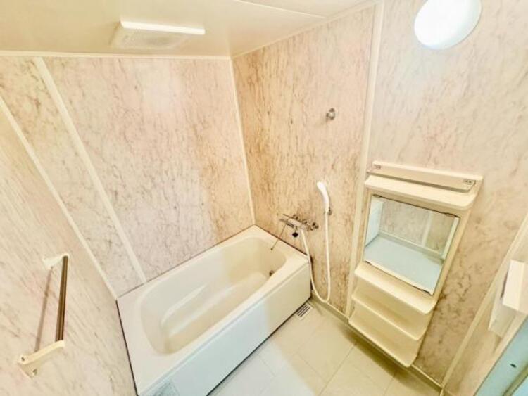 風呂 日々の疲れを癒す浴室