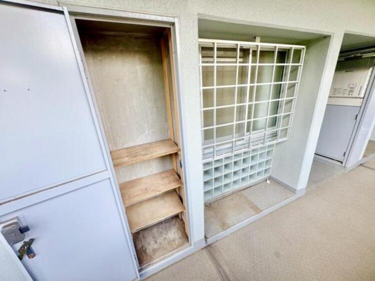 収納 外にも収納スペース