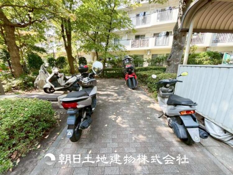 外観 【バイク置き場】