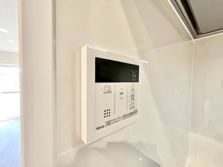 設備 見やすい画面で操作しやすい給湯パネルです。