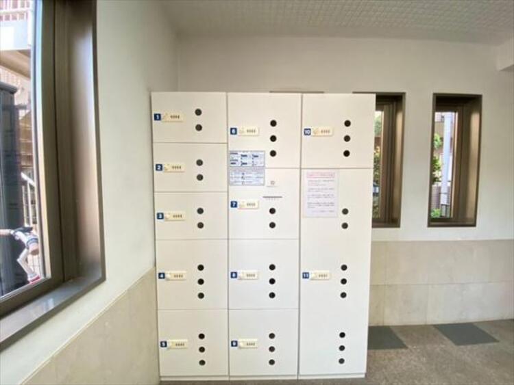 その他 宅配ボックス付きで夜遅い時間でも荷物の受け取りが可能です。