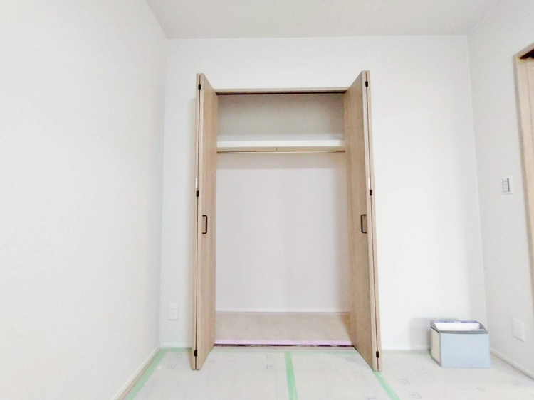 その他 収納スペースが付いていて、お部屋を広く使っていただけます。