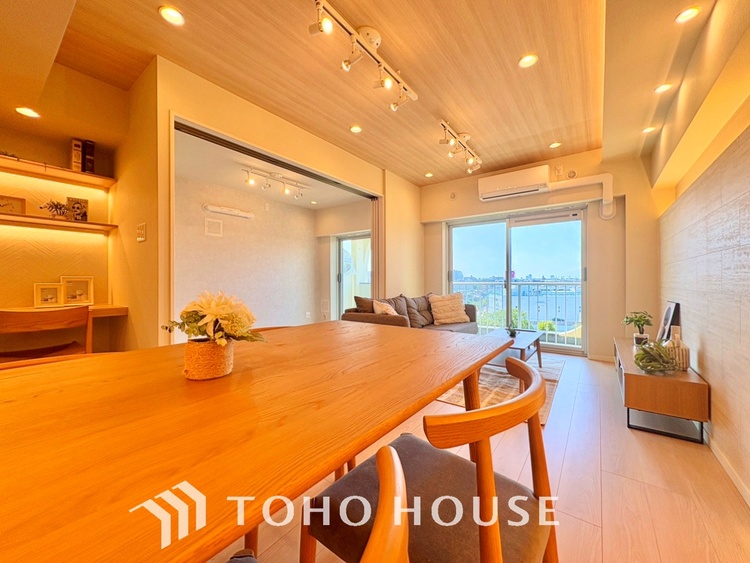 内装 【LIVING】◆Sunshine◆光が燦々と入り、いるだけで気持ちいい。「開放的でゆとりあるお部屋です。」