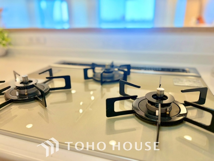 キッチン 【KITCHEN】◆家族のおはよう◆の声を笑顔で迎えてあげられるシステムキッチン。朝ごはんが楽しみでちょっと早起きしたくなるんです。