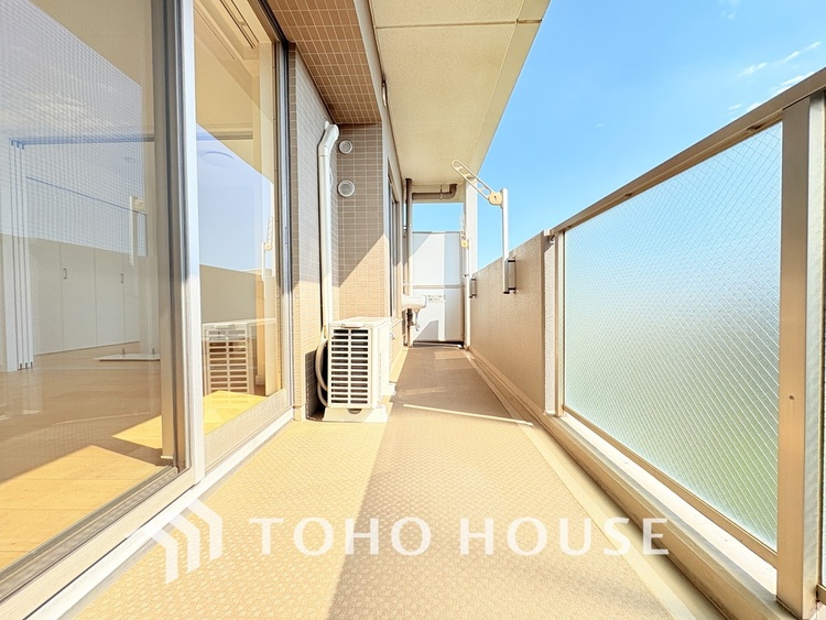 バルコニー 陽当たり良好なバルコニー