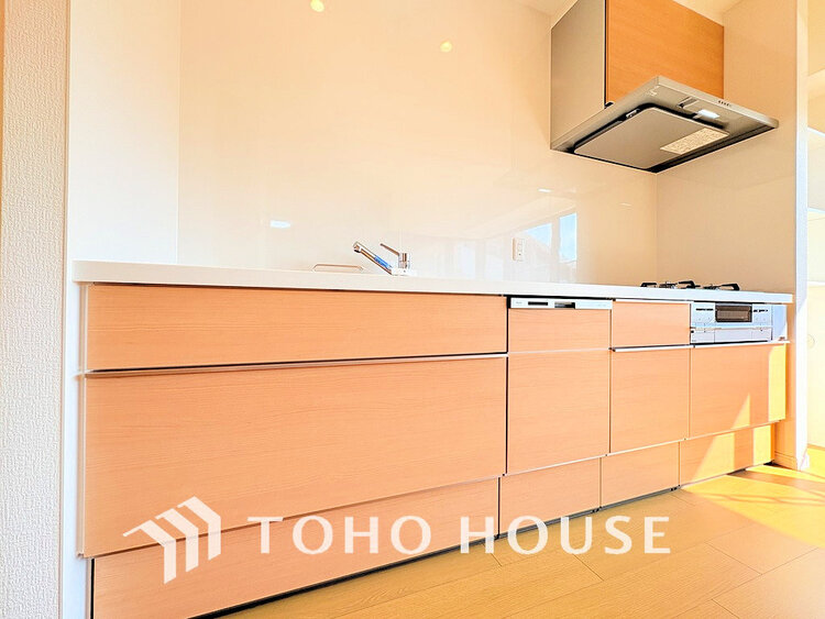 キッチン シンプルな部屋の雰囲気に溶け合うナチュラルキッチン