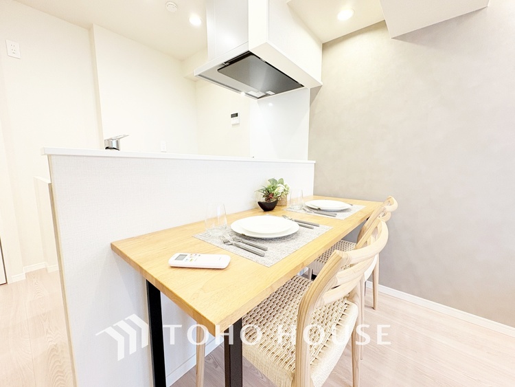 内装 【LIVING】◆Sunshine◆光が燦々と入り、いるだけで気持ちいい。「開放的でゆとりあるお部屋です。」