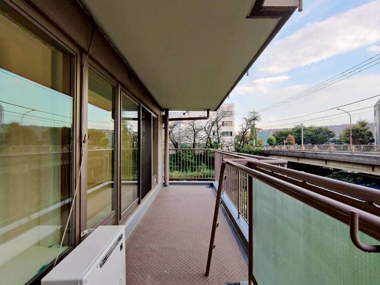 その他 朝の澄んだ空気や、夕方に吹く清々しい風を感じられるバルコニー。