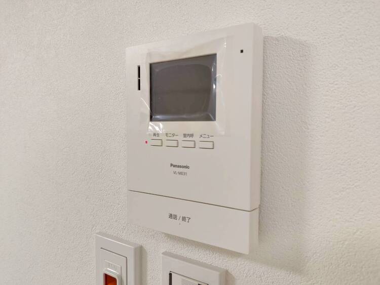 その他 誰が来てもわかる様にモニター付きインターホンを設置。
