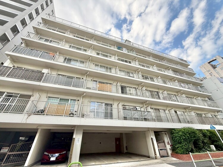 その他 飽きのこないシンプルモダンな外観です。