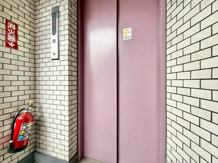 その他 エレベーター完備のため荷物が多くなっても安心。