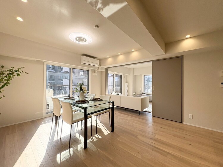 その他 伸びやかな空間のなかで、ゆったりとしたひとときを過ごせます。