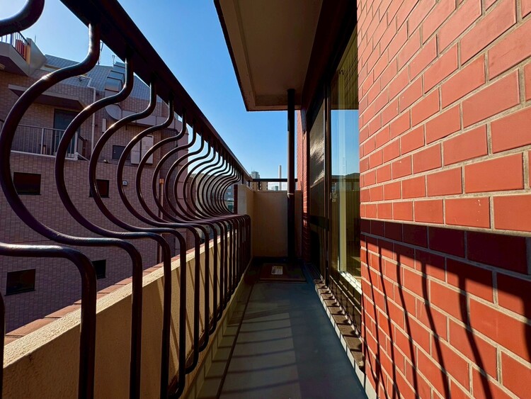 その他 朝の澄んだ空気や、夕方に吹く清々しい風を感じられるバルコニー。