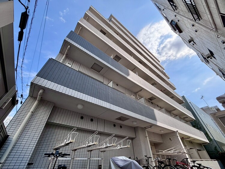 その他 飽きのこないシンプルモダンな外観です。