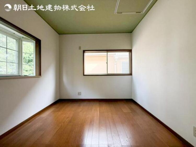 内装 すぐの見学や資料請求などお気軽にお問い合わせお待ちしております