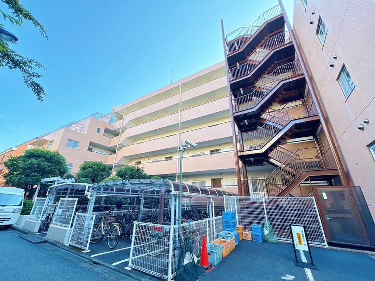 外観 資料には掲載していない情報が、現地にはたくさんあります。是非一度、現地をご確認ください。