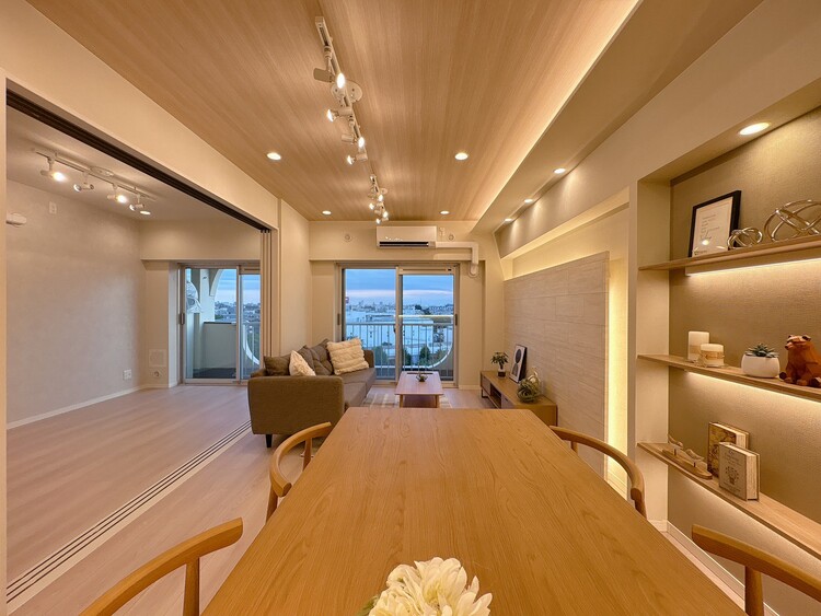 居間 豊かな居住性と、安心感を満たすクオリティが見事に調和した住空間。