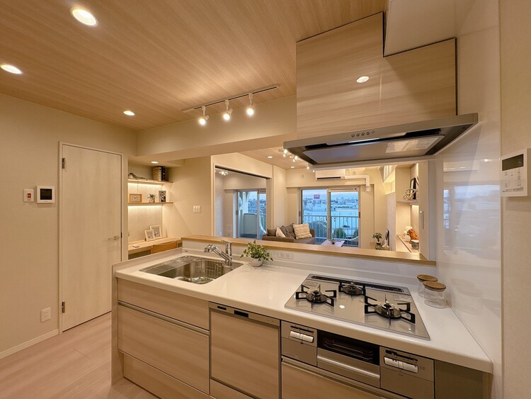 居間 過ごす時間が、たくさんの思い出として紡がれていく場所。