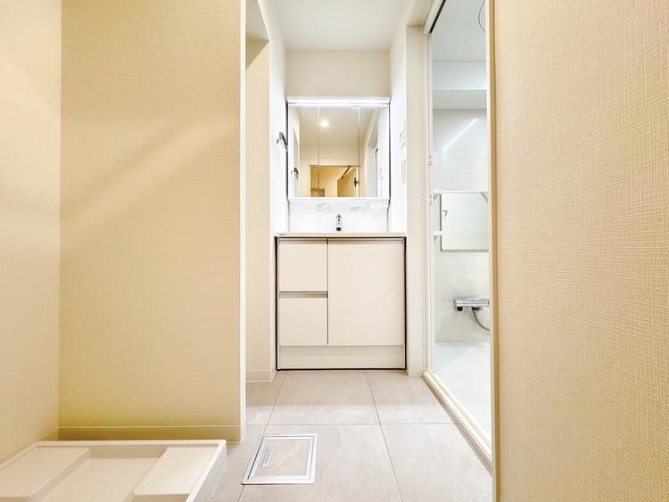 洗面 清潔感と心地よさを重視した、上質感漂うパウダールーム。