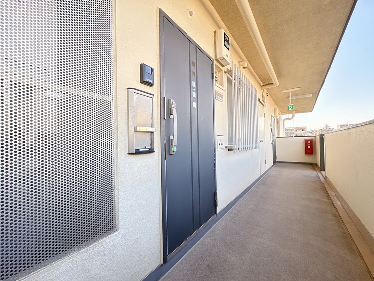 玄関 玄関を開ければ、そこは安らぎのご自宅。