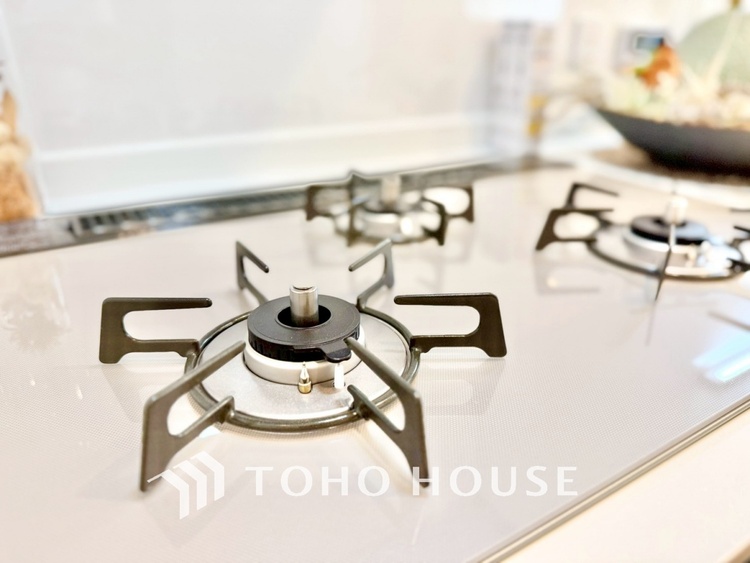 キッチン ◆愛育◆キッチンは家族の絆を育む大切な空間。シンプルで使い易いSystemKitchenで愉しく作る料理は愛情のある美味しいご馳走に。