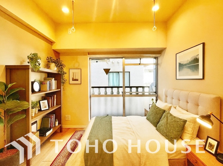 内装 ＊配置してある家具や小物はCGによるイメージ画像です。【ROOM】感性を育むプライベートルームはシンプルでスマートな空間。