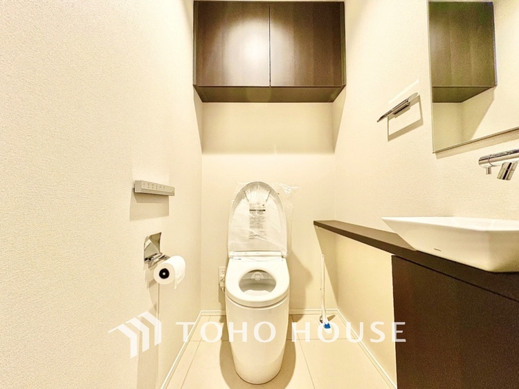 トイレ トイレも自分の時間をゆっくり過ごすスペースのひとつ。最新設備は嬉しい