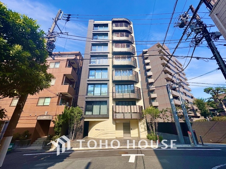 外観 【そよぐ風、緑の香り】澄み切った空気。移ろう季節の中、ゆっくりと流れる時間を、大切な人と愛でる至福。幸せを噛みしめる穏やかな生活。