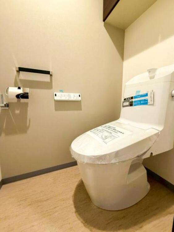 トイレ 【トイレ】ウォシュレット、保温機能付き便座など充実の設備です　お掃除がしやすくストレスフリー！！