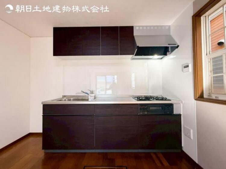 キッチン すぐの見学や資料請求などお気軽にお問い合わせお待ちしております