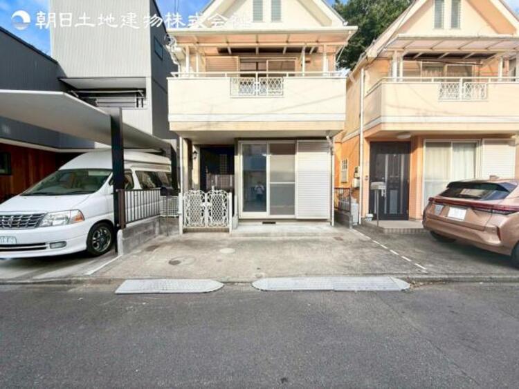駐車場 すぐの見学や資料請求などお気軽にお問い合わせお待ちしております