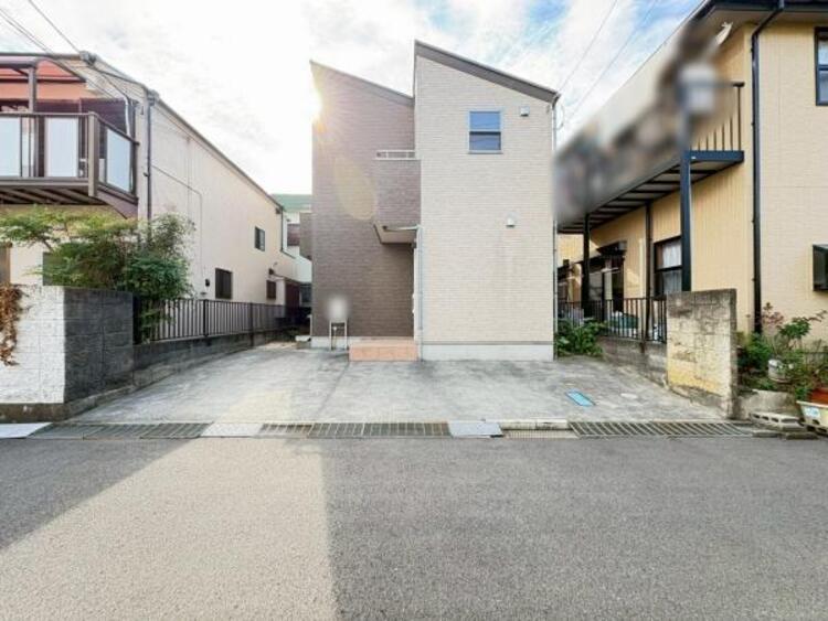 駐車場 【2025年10月撮影】