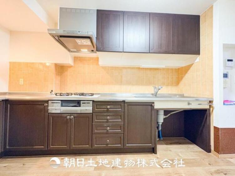 キッチン 毎日使う場所だからこそ、ストレスなく使えて、居心地の良くないといけないと思います。