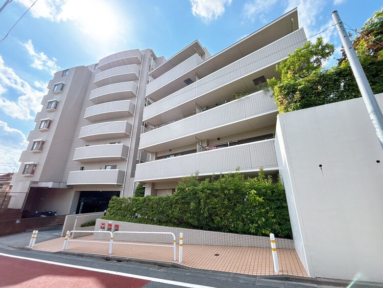 外観 ライフプランニングからローンまで、一貫してご説明させていただきます。お気軽にお問い合わせくださいませ。