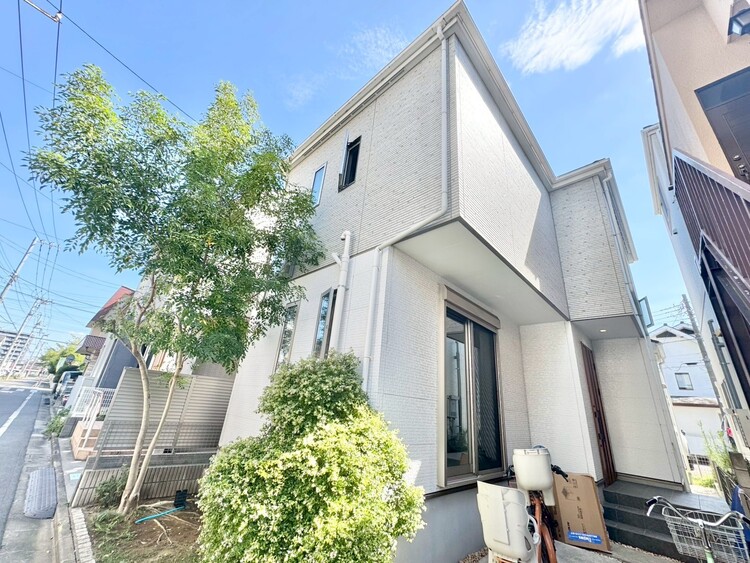 外観 資料には掲載していない情報が、現地にはたくさんあります。是非一度、現地をご確認ください。