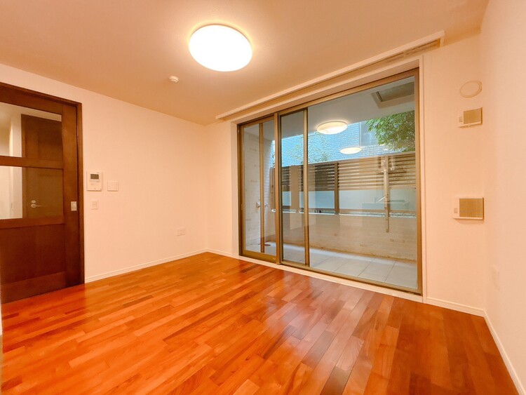 居間 過ごす時間が、たくさんの思い出として紡がれていく場所。