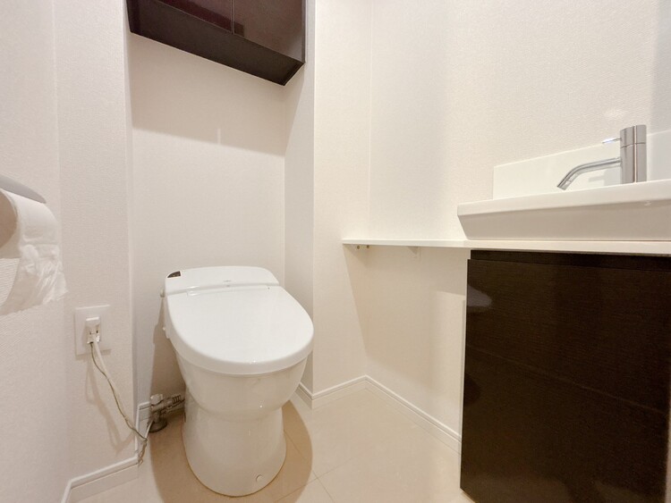 トイレ 暮らしの中のさりげないひとときの快適さにも、こだわりを、持って設備を配しております。